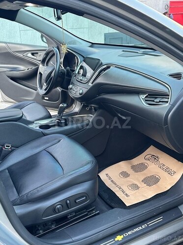 Chevrolet Malibu-9