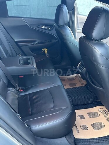 Chevrolet Malibu-14