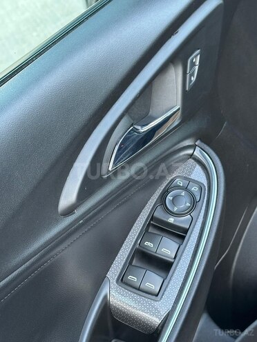 Chevrolet Malibu-12