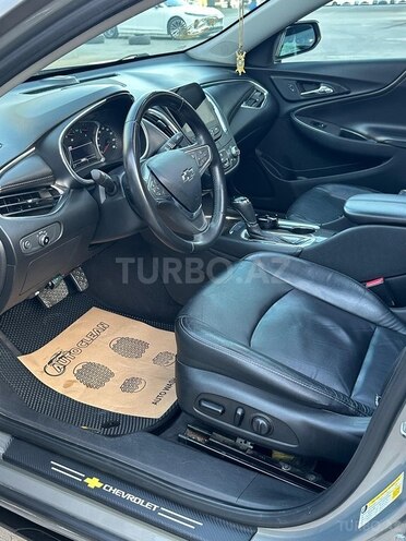 Chevrolet Malibu-8