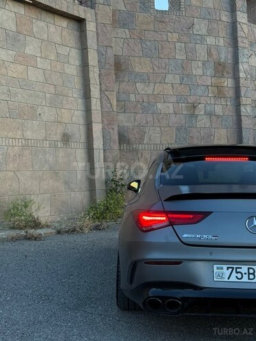 Mercedes CLA 35 AMG 4MATIC-10