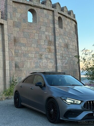 Mercedes CLA 35 AMG 4MATIC-4