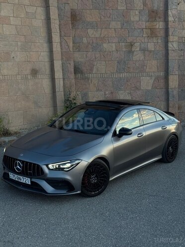 Mercedes CLA 35 AMG 4MATIC-1
