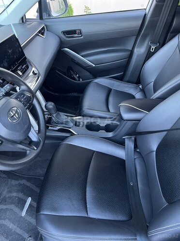Toyota Corolla Cross-10