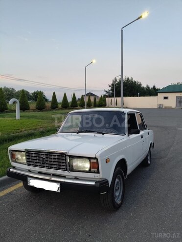 LADA (VAZ) 2107-5