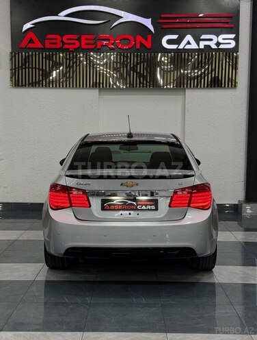 Chevrolet Cruze-9