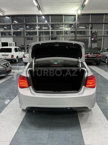 Chevrolet Cruze-15
