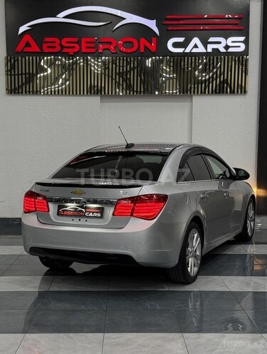 Chevrolet Cruze-11