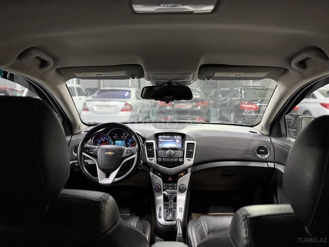 Chevrolet Cruze-20