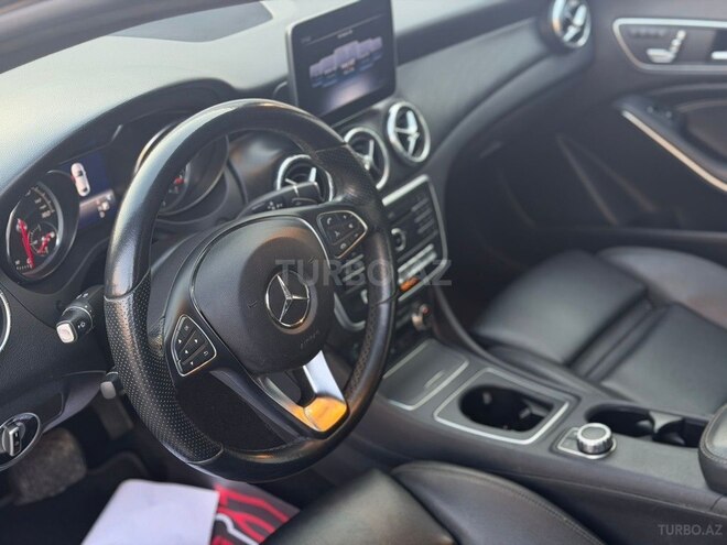 Mercedes CLA 250-9