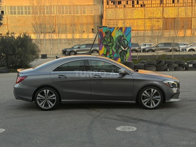 Mercedes CLA 250-10