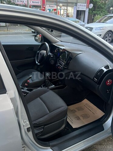 Hyundai i30-7