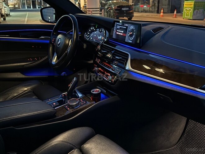 BMW 530-13