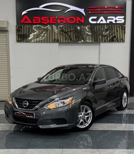 Nissan Altima-3