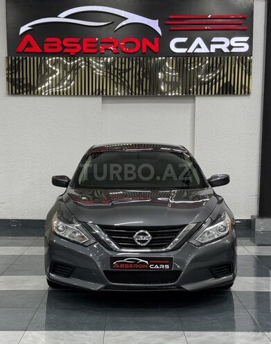 Nissan Altima-5