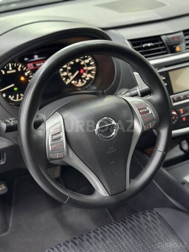 Nissan Altima-16