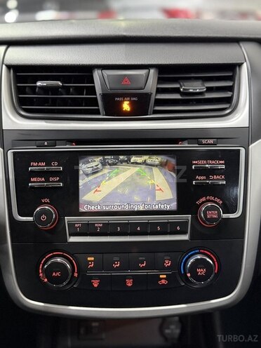 Nissan Altima-21