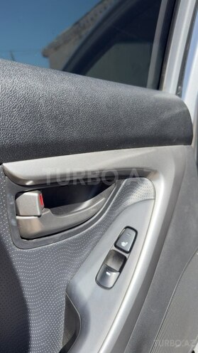 Hyundai Elantra-18
