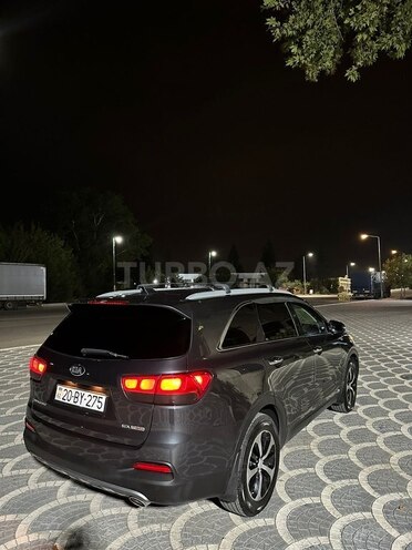 Kia Sorento-5