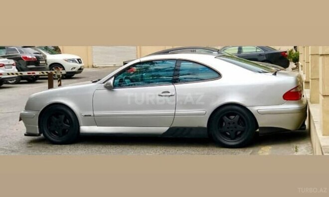 Mercedes CLK 320-5