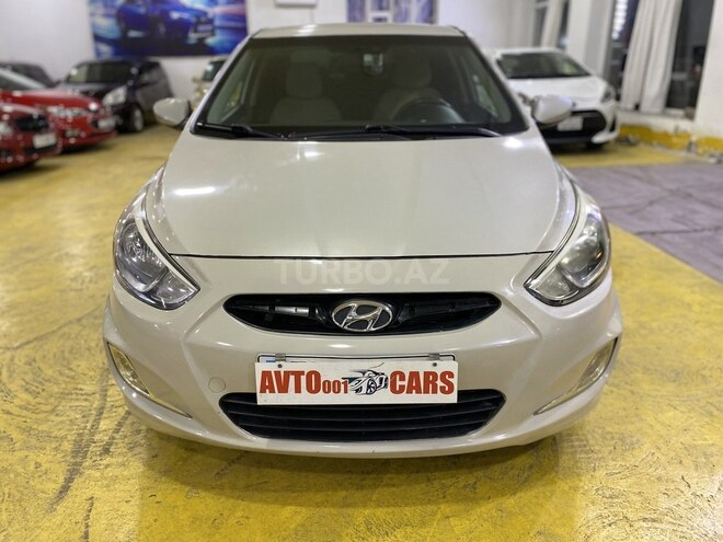 Hyundai Accent-1