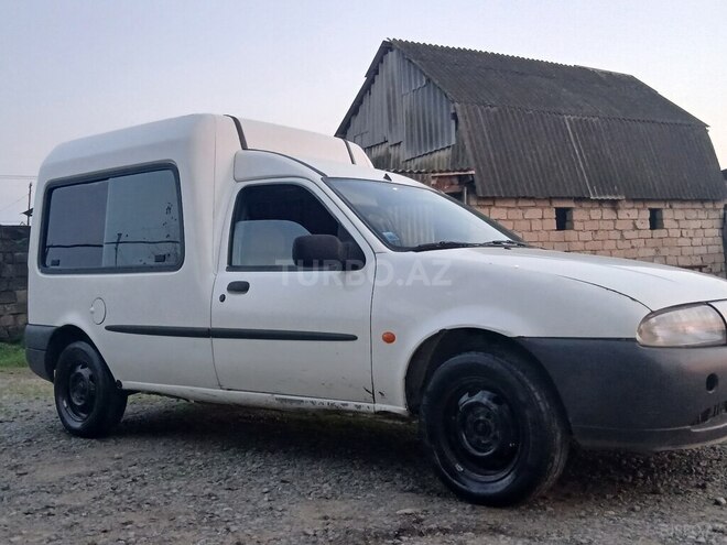 Ford Courier-5