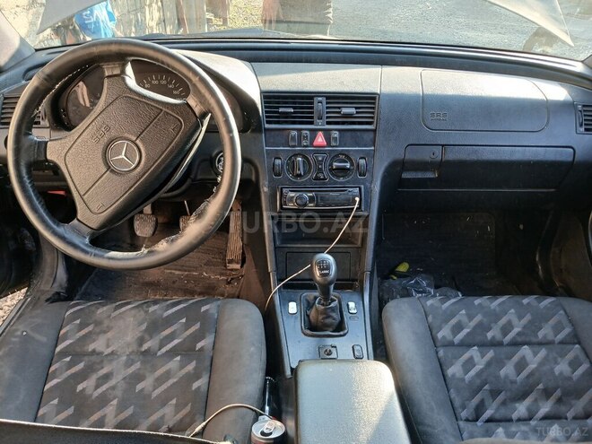 Mercedes C 220-4