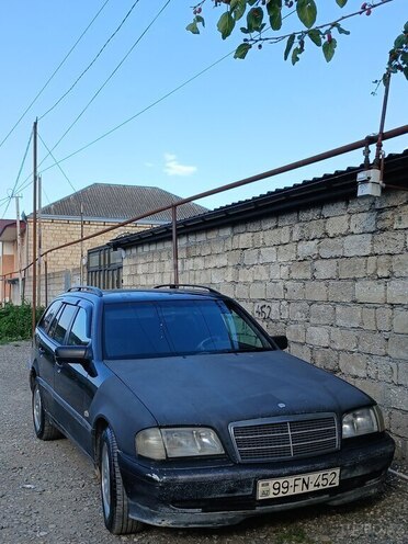 Mercedes C 220-9