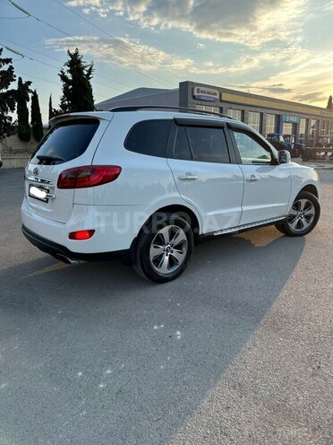 Hyundai Santa Fe-4