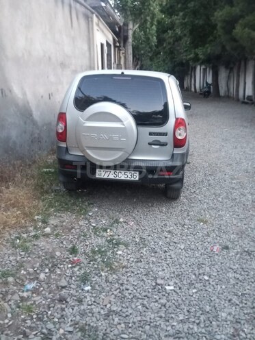 Chevrolet Niva-10
