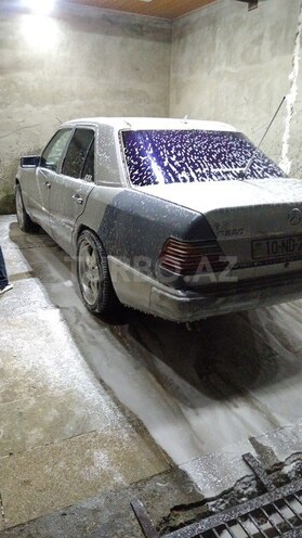Mercedes 190-9