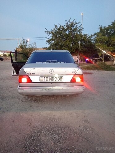 Mercedes 190-5