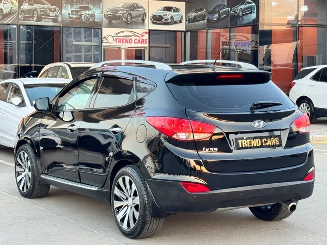 Hyundai ix35-5