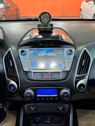 Hyundai ix35-26