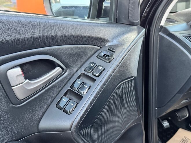 Hyundai ix35-32