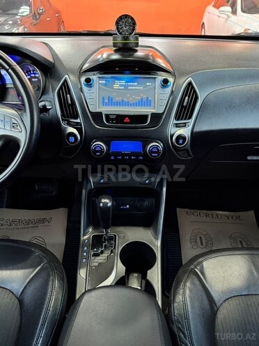 Hyundai ix35-25