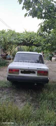 LADA (VAZ) 2107-2