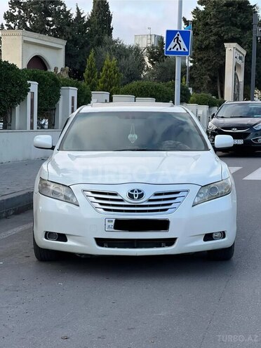 Toyota Camry-1