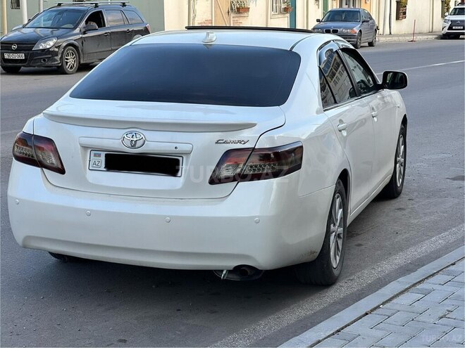 Toyota Camry-6