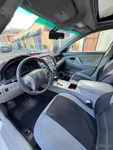 Toyota Camry-8
