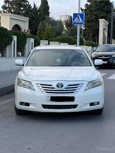 Toyota Camry-11