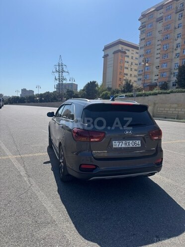Kia Sorento-5