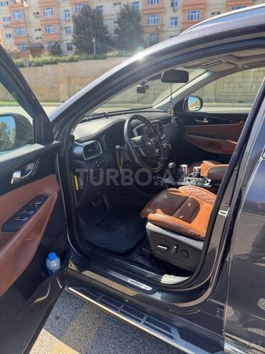 Kia Sorento-14