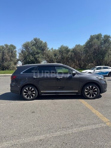Kia Sorento-10