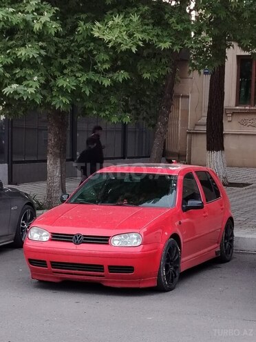 Volkswagen Golf-8