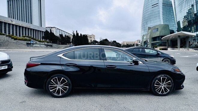 Lexus ES 250-3
