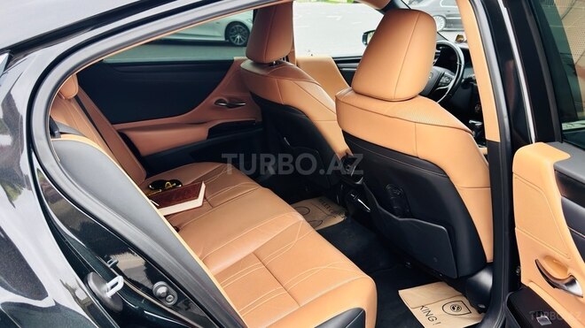 Lexus ES 250-9