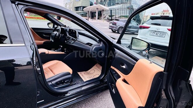 Lexus ES 250-8