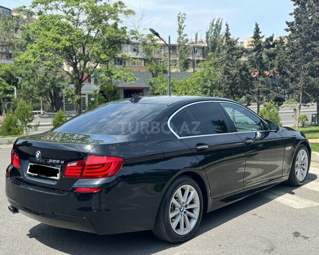 BMW 525-12