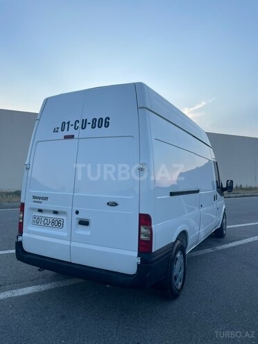Ford Transit-5